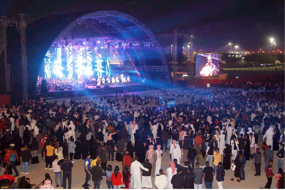 80 ألفا حضروا مهرجان “الحلبة”