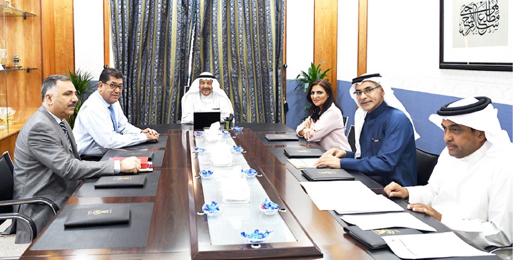 نظر طلبات عضوية الشوريين باللجان