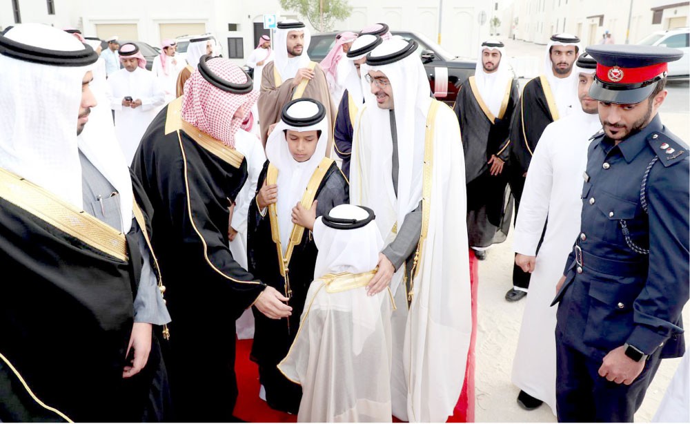 سمو الشيخ خليفة بن علي يؤكد العمق التاريخي لمناطق مدينة خليفة