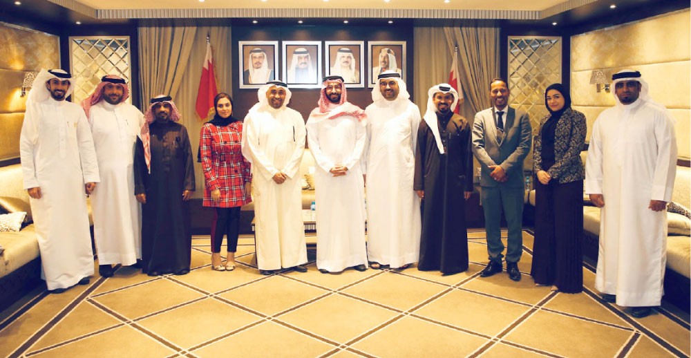 سن تشريعات للارتقاء بالشباب والرياضة