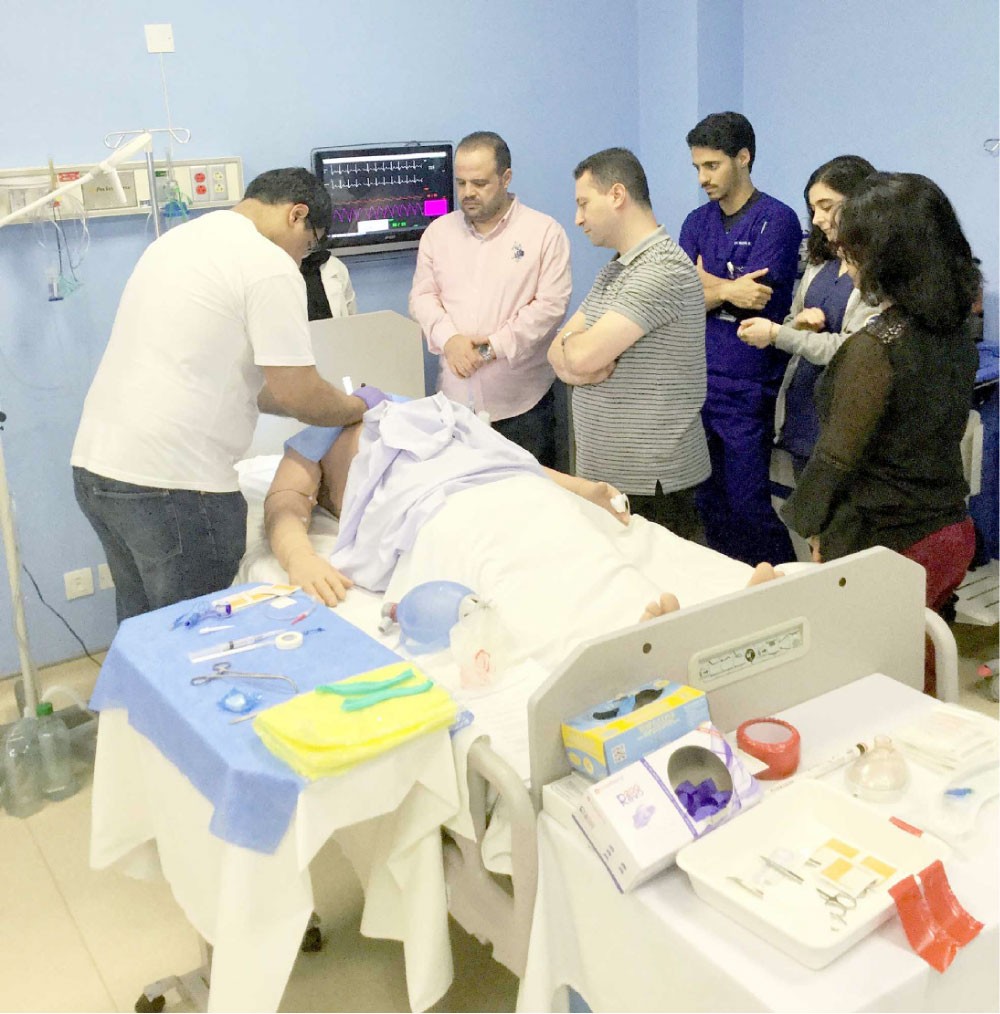 40 طبيب امتياز ينهون دورة “المحاكاة الإكلينيكية”