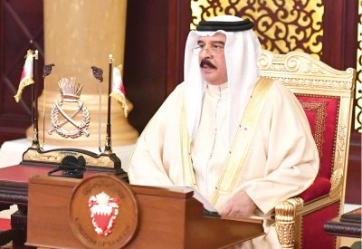العاهل: استطعنا إطلاع العالم على الهوية الرصينة لسياسة البحرين الخارجية