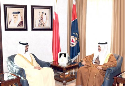 وزير الداخلية يشيد بالمواقف الوطنية للنواب