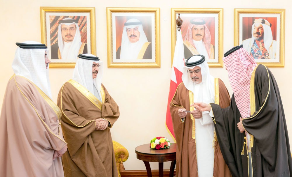 سمو ولي العهد يدشن النسخة المطورة من بطاقة الهوية