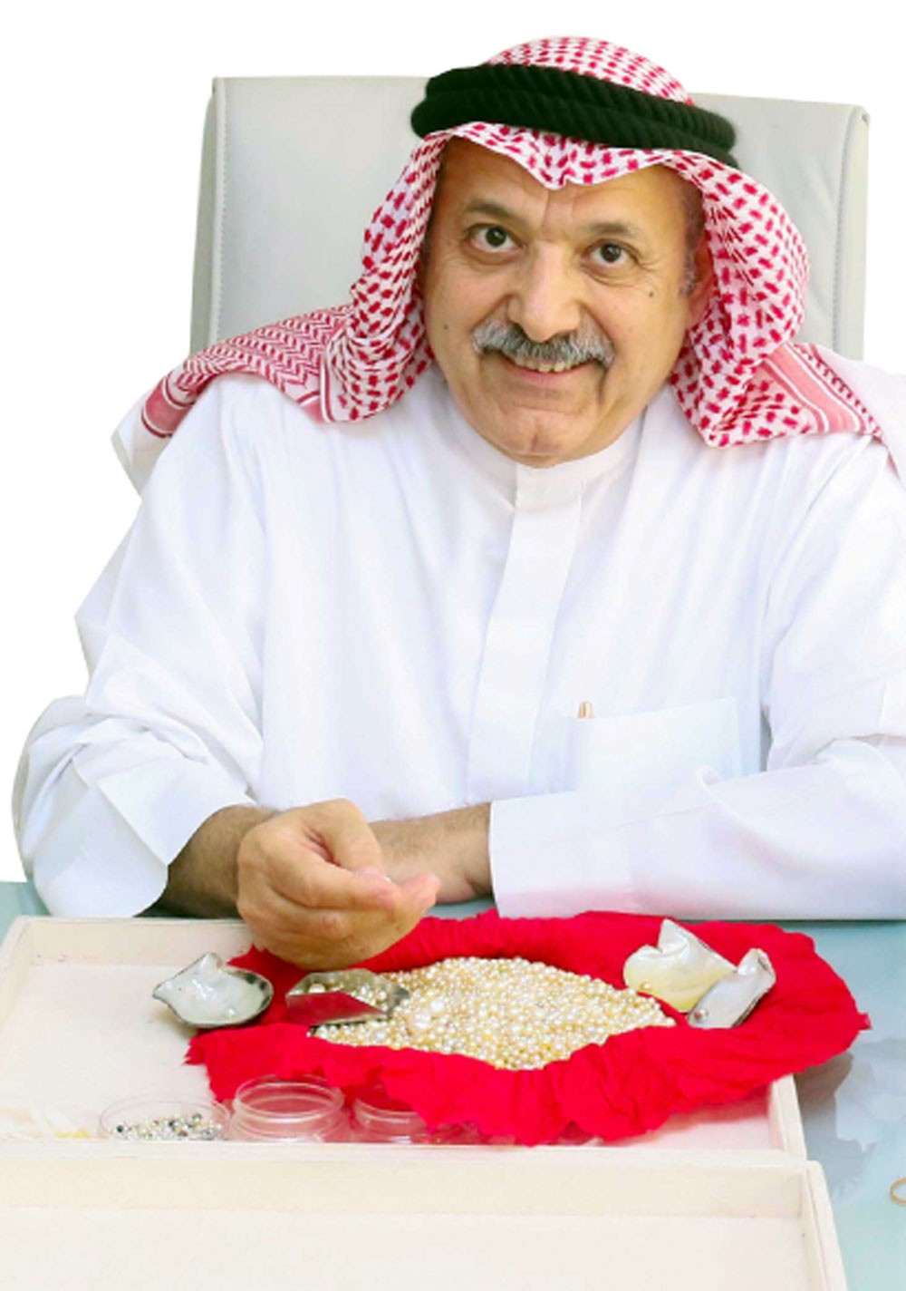 إبراهيم مطر: “اللؤلؤ” يحتاج مال قارون وصبر أيوب وقلب أسد