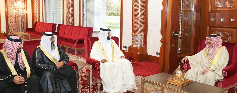العاهل: تقدير جهود ناصر بن حمد في مجالات الشباب والرياضة 