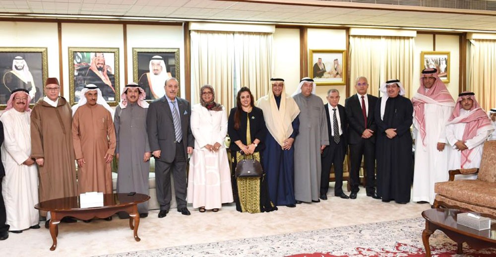 السفير آل الشيخ لـ “البلاد”: 177 ألف مسافر عبروا الجسر في يوم واحد