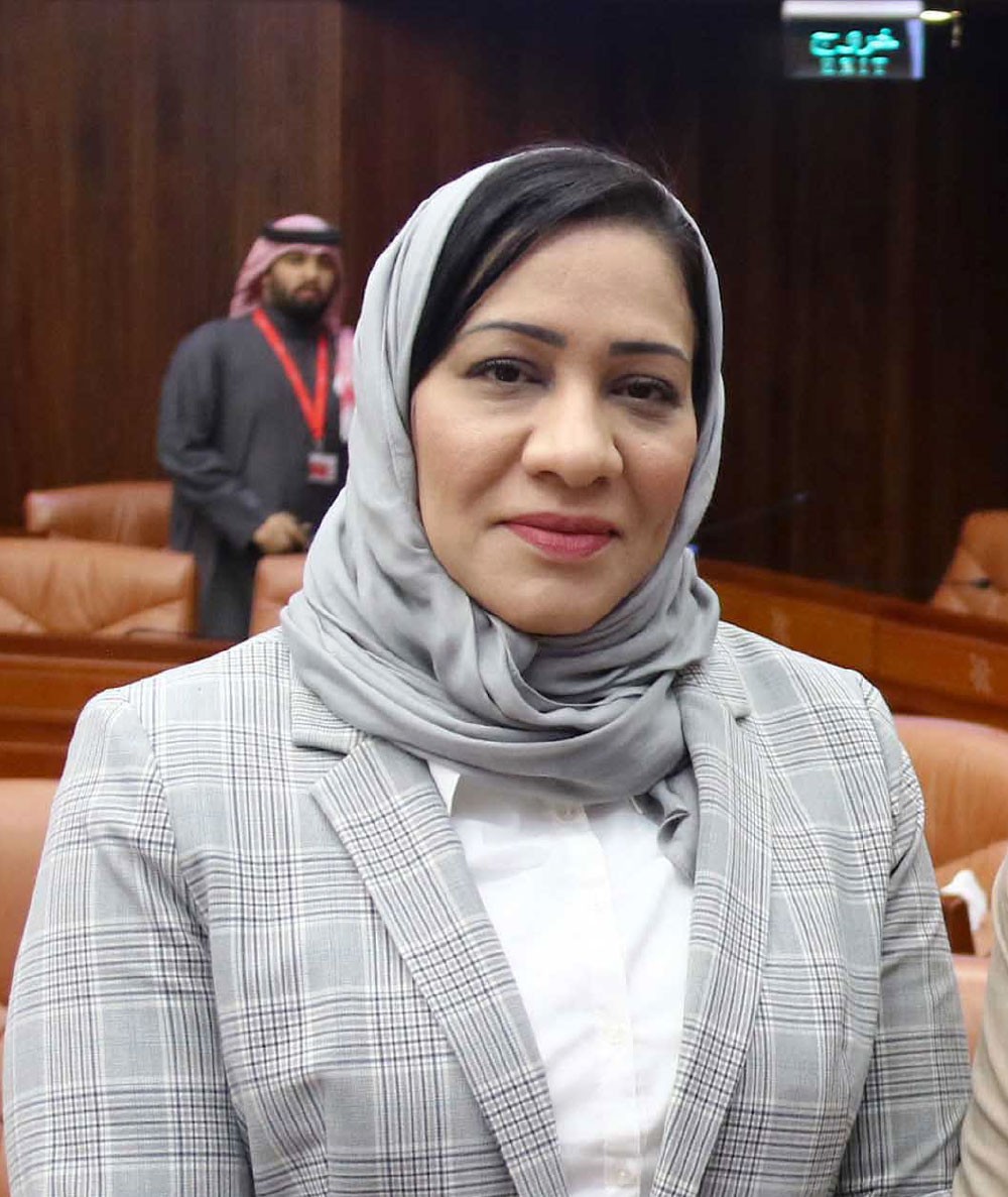 القطري تقطف تفاحة “المرأة والطفل”
