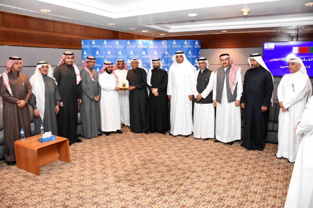 “غرفتا” البحرين والسعودية تبحثان التعاون