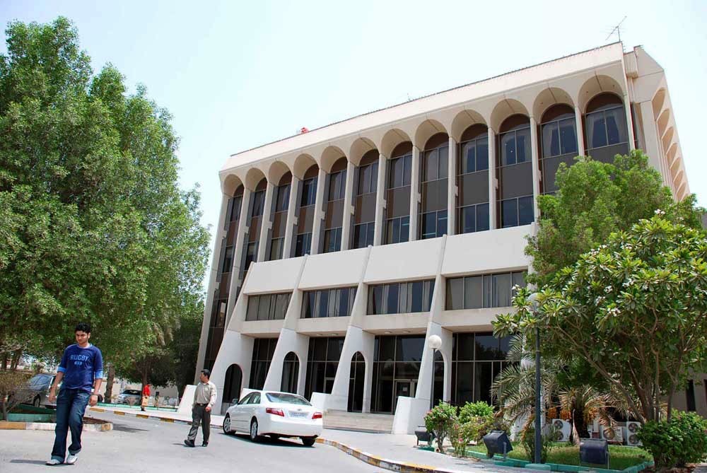 “العمل” تدوِّر مرشدي التوظيف