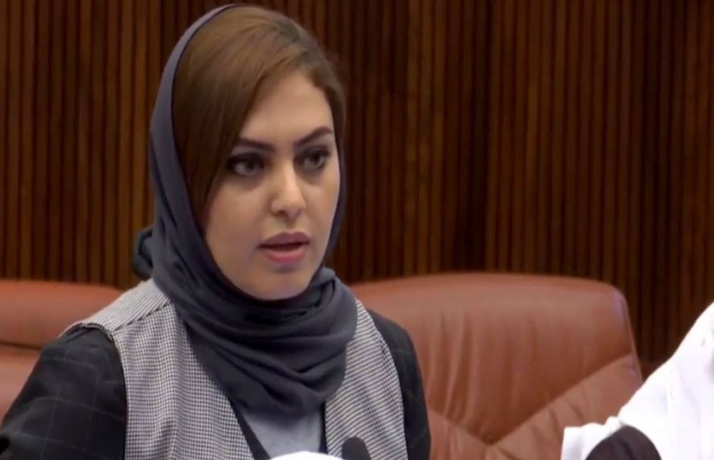 عبدالأمير تشيد بـ “الصحة” لتكفلها بعلاج مريضة سرطان