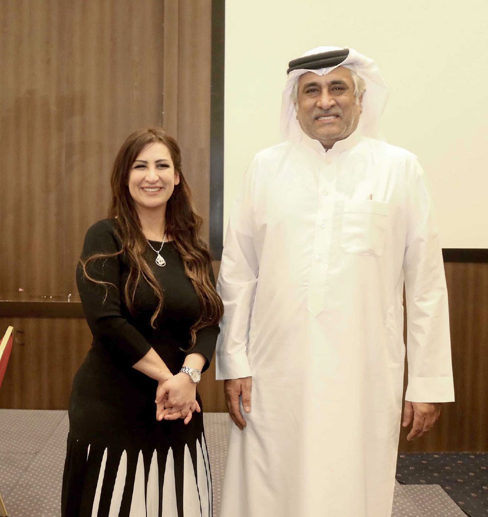 الصحافيون يعهدون لعهدية الرئاسة