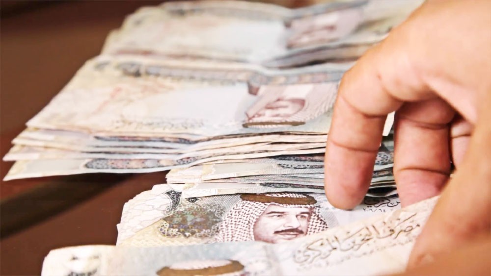 عدم المساس بأموال المتقاعدين اختياريًا