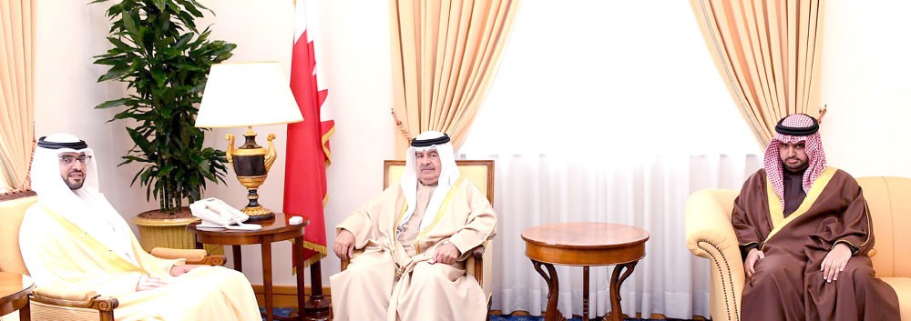 سمو الشيخ علي بن خليفة يشيد بالعلاقات مع الإمارات