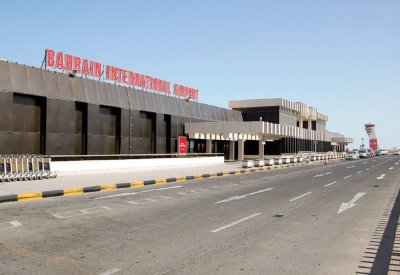 غلق الطريق بين دواري المطار والمغادرين