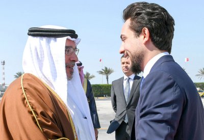 سمو ولي العهد في مقدمة مستقبلي نظيره الأردني