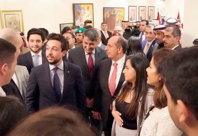 ولي عهد الأردن يلتقي الجالية الأردنية