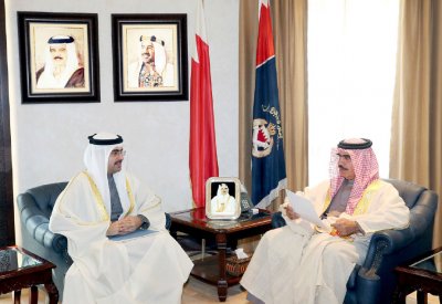 وزير الداخلية يستقبل سمو الشيخ خليفة بن علي