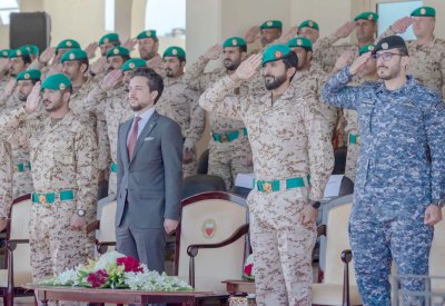 ولي العهد الأردني يشيد باحترافية الحرس الملكي