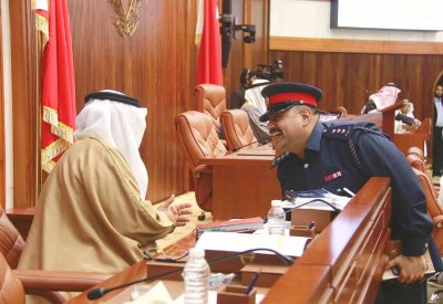“تمجيد الإرهاب”... 5 سنوات سجن و5 آلاف غرامة