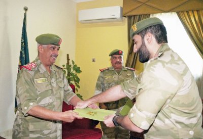 منتسبو الحرس الوطني يتسلمون شهادات استحقاق “بر الدور”