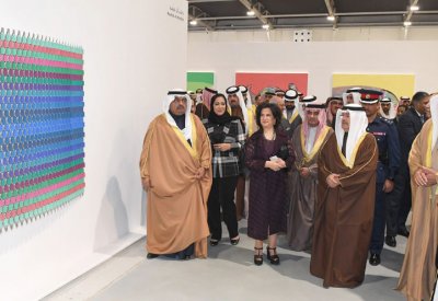 التشكيليون البحرينيون أظهروا البراعة في الفكر والمنتج الفني