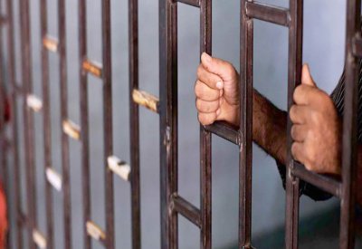 القبض على المتهمَين متلبسين باستلام المبلغ