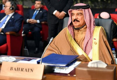 البحرين تمتلك تجربة في التسامح والتعايش
