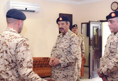 القائد العام: رجالنا قدوة في التضحية