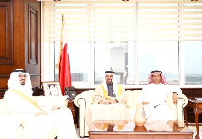 تعزيز التعاون المالي والاستثماري مع الإمارات