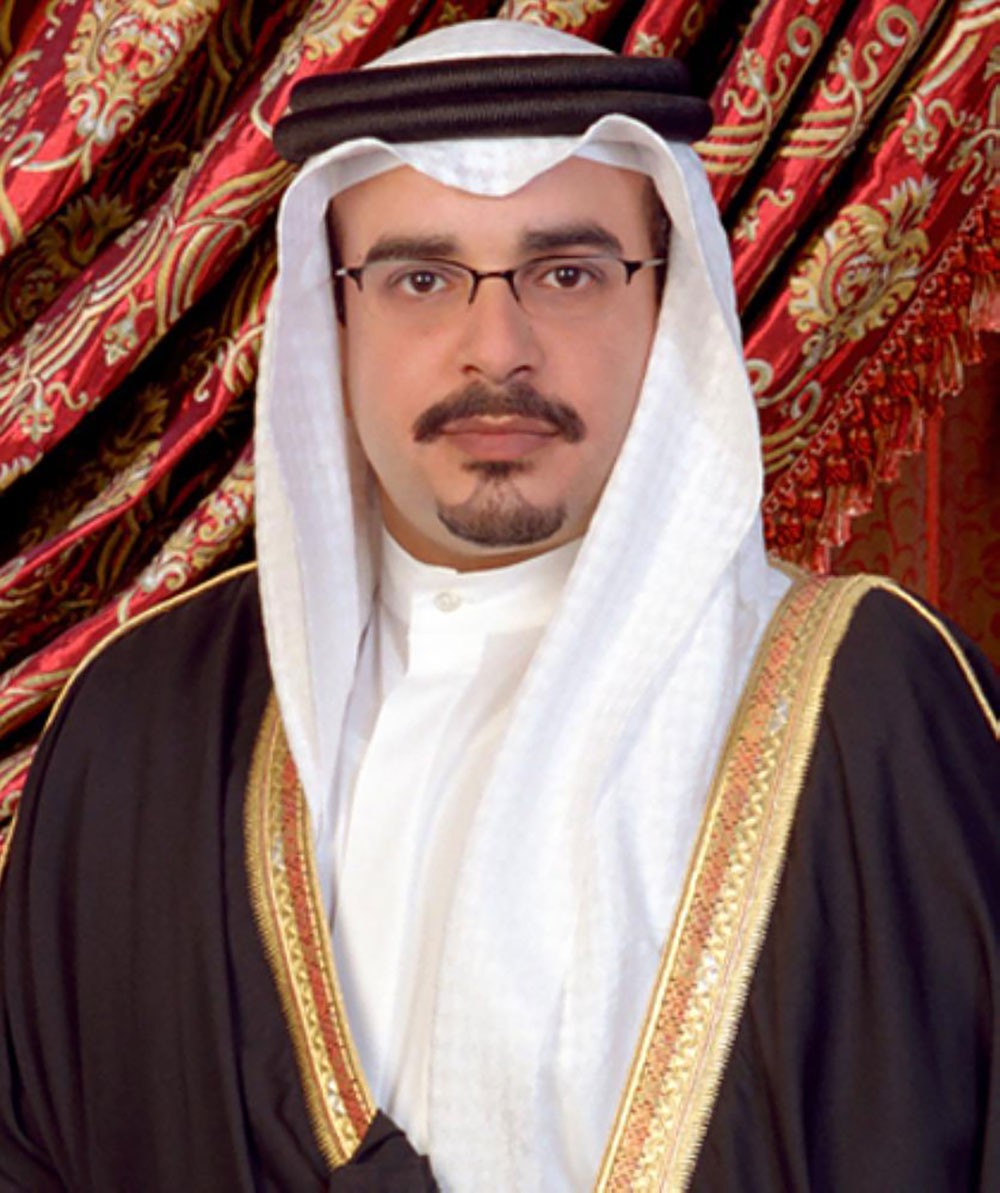 سمو ولي العهد يتلقى تهنئة وزير شؤون الدفاع