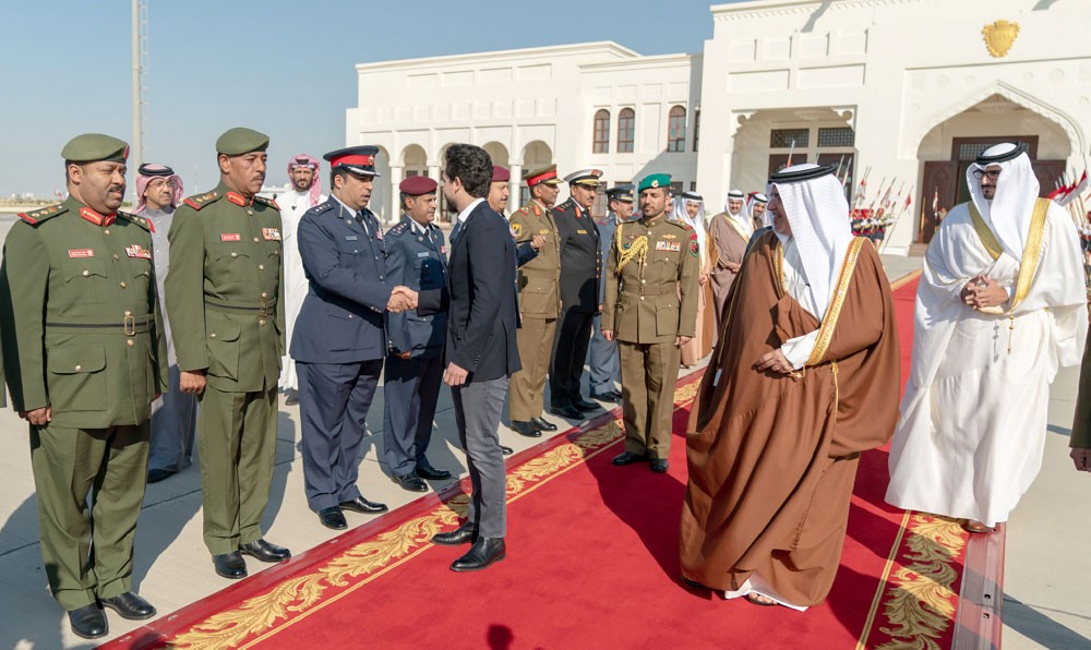 سمو ولي العهد في مقدمة مودّعي الأمير الحسين