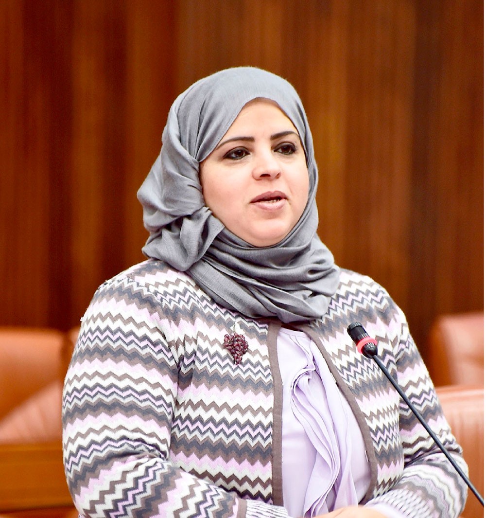 للحاضنة حق طلب إصدار جواز لولدها