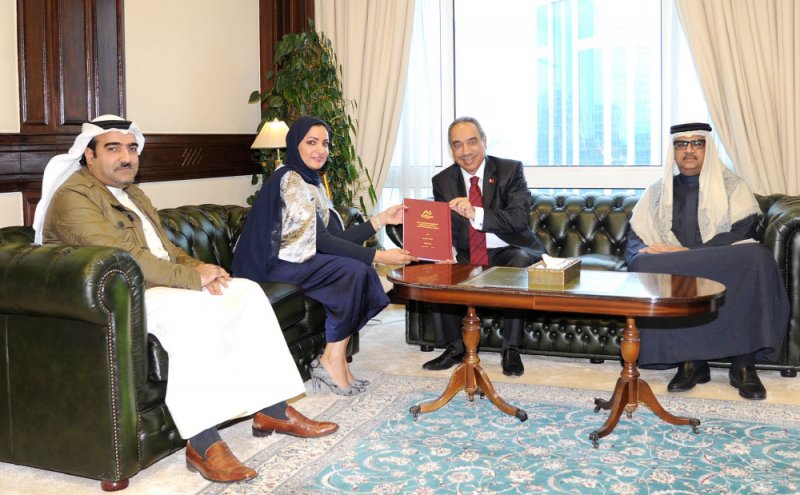 البحرينية أثبتت جدارتها في العمل التشريعي