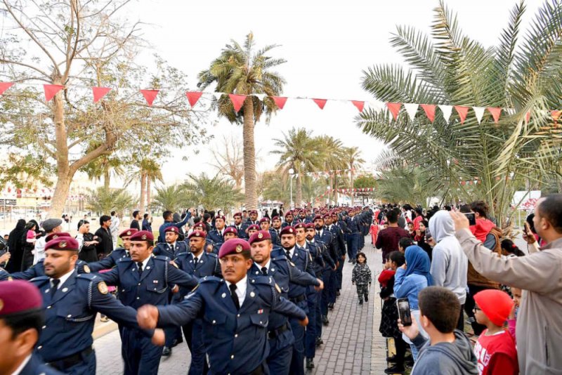 شرطة‭ ‬المحرق‭ ‬تنظم‭ ‬استعراضًا‭ ‬احتفالاً‭ ‬بالميثاق