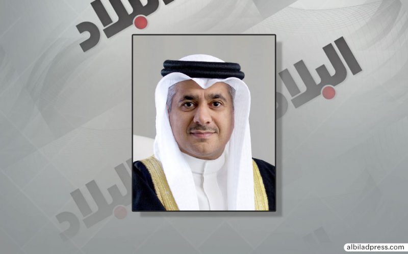 “المواصلات” تمنح أول ترخيص لـ “الليموزين”