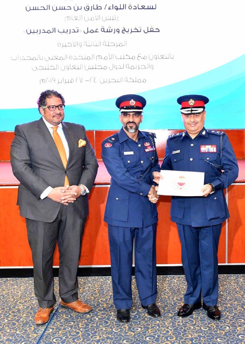 وزير الداخلية يضع التدريب على سلم الأولويات