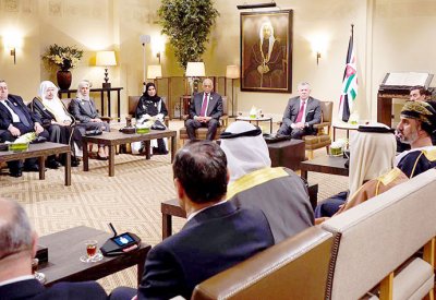 دعوة لتوثيق التعاون العربي