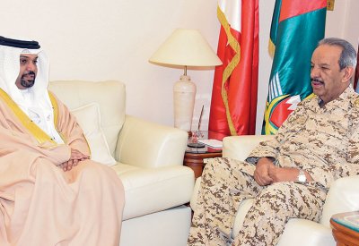تعاون وتنسيق بين “الدفاع” و“المالية”