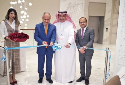 جناحي يفتتح معرض “قرية البحرين التعليمية”