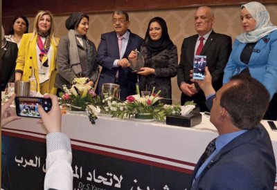 “المحامين العرب” يكرم جميلة سلمان