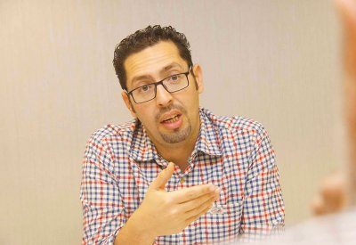 بحرين هوليديز: رحـلات سياحـة داخليـة بالحافـلات المكشوفـة