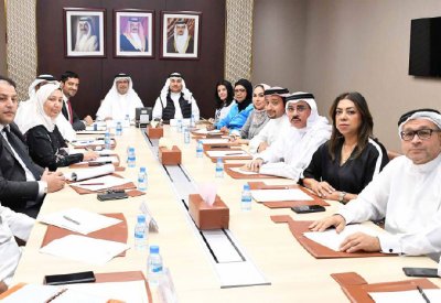 مناقشة رسوم البلدية وتطوير الأسواق