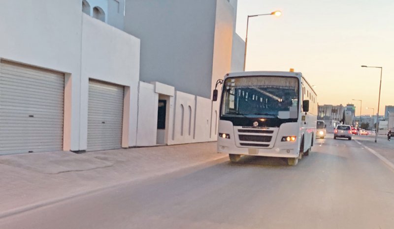 حبر “المرور” جفَّ عن مخالفة شاحنات الموت بهورة سند