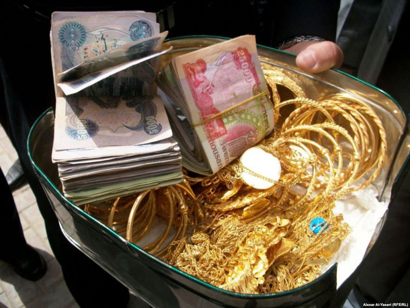 مواطن يخطف آسيويا ليسرق ذهبا بـ785 دينارا