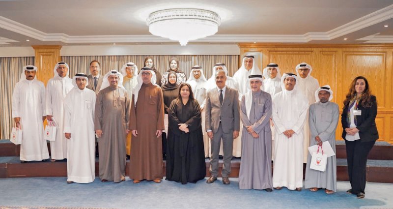 “الخارجية” تكرّم الموظفين المتقاعدين