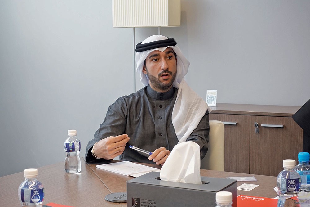 عبدالله المؤيد ،، السبق لنظم الخدمات المصرفية المفتوحة