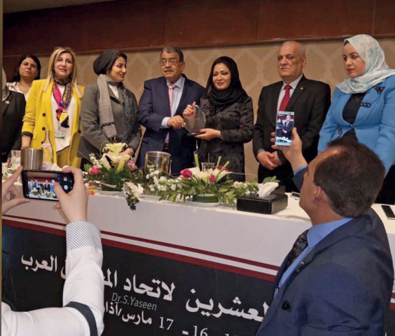 “المحامين العرب” يكرم جميلة سلمان