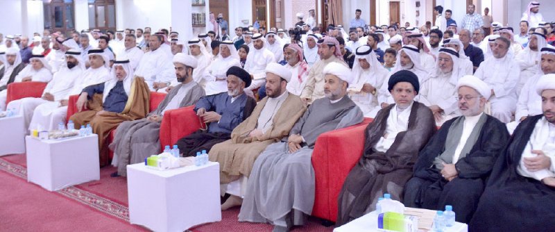 علاقة وثيقة بين القاضي آل حرز والحاكم عيسى بن علي