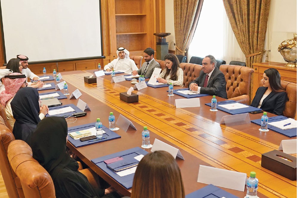 برنامج النائب الأول يهتم بتطوير الكوادر الوطنية
